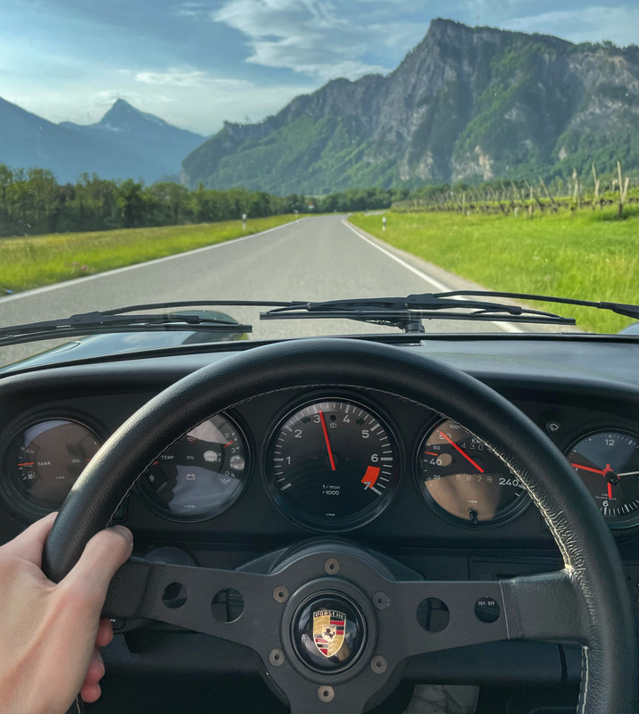 B1F04353-0192-485C-81E1-769F03B1A0ED