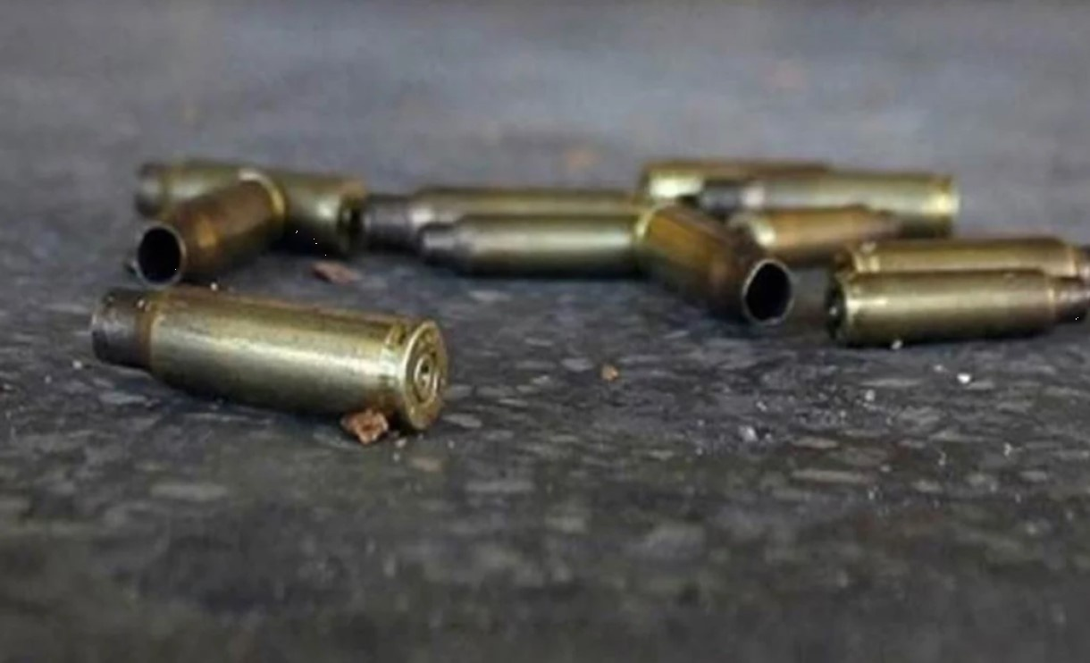 Hombres armados acribillan a una pareja cuando ambos conversaban 