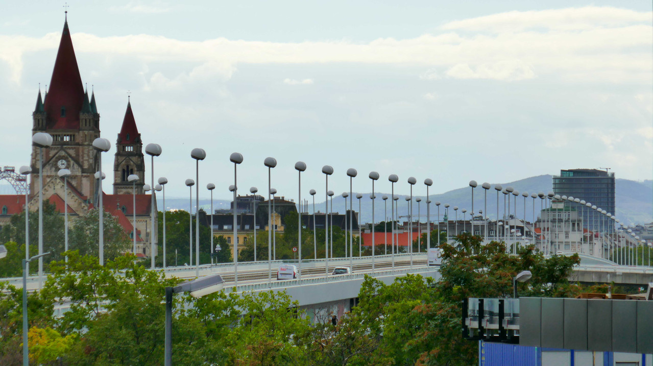 Bild: https://i.postimg.cc/rsC6G72W/P1380398.jpg