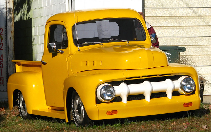 yellowoldtruck.jpg
