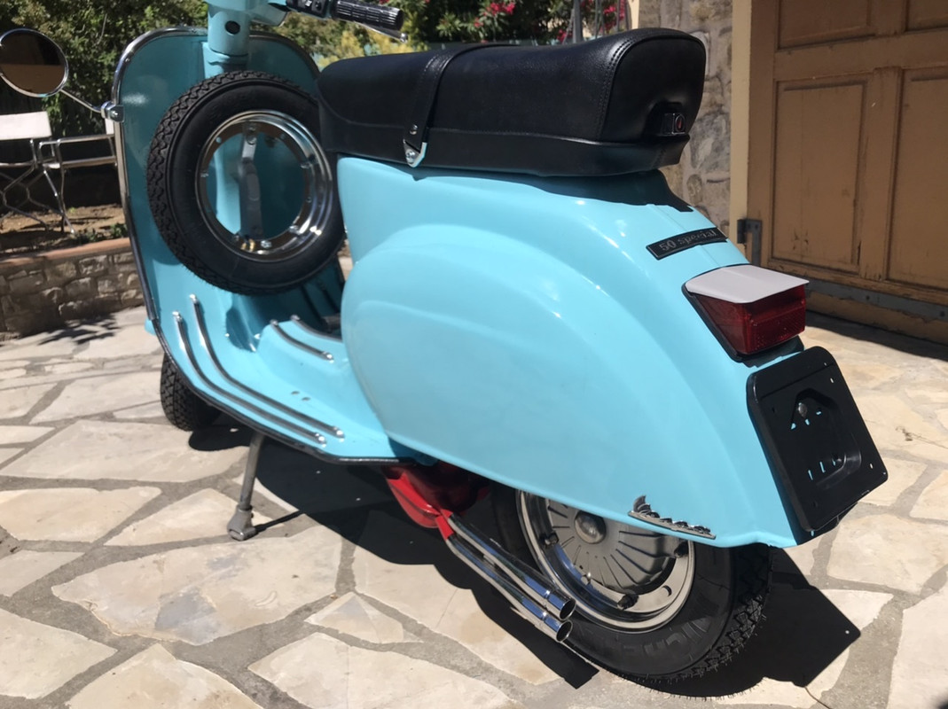 2921C1DD-7F5C-4277-BB00-D76AB312C3EC