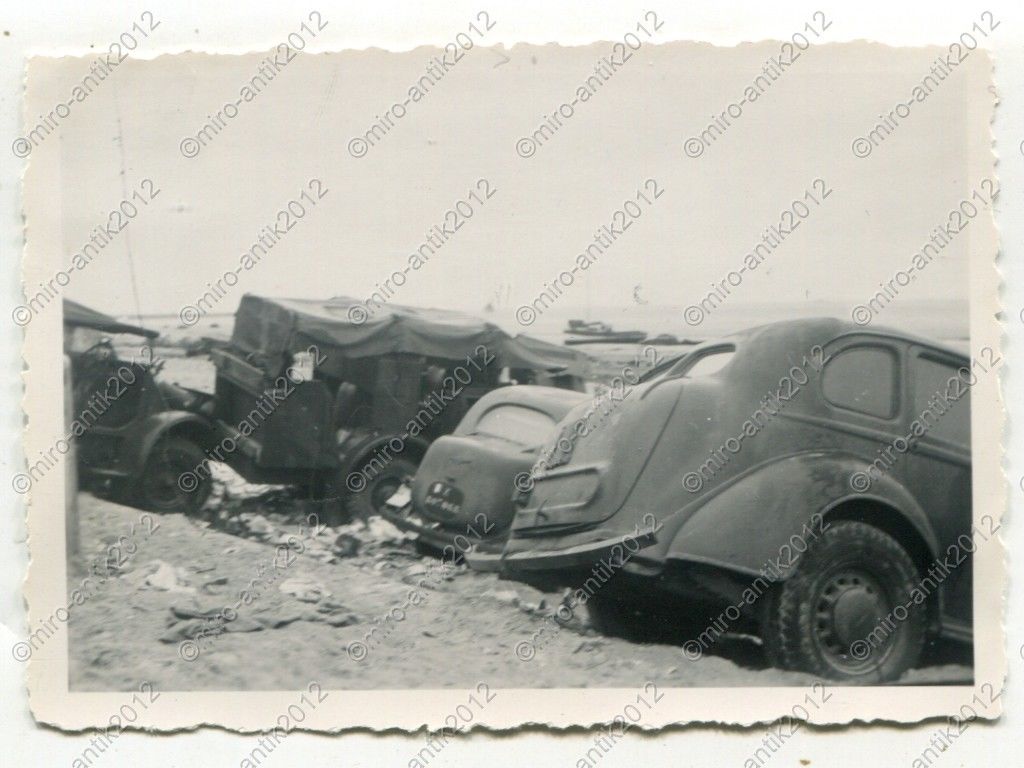 Foto, Wehrmacht, zerstörte PKW am Strand von Dün