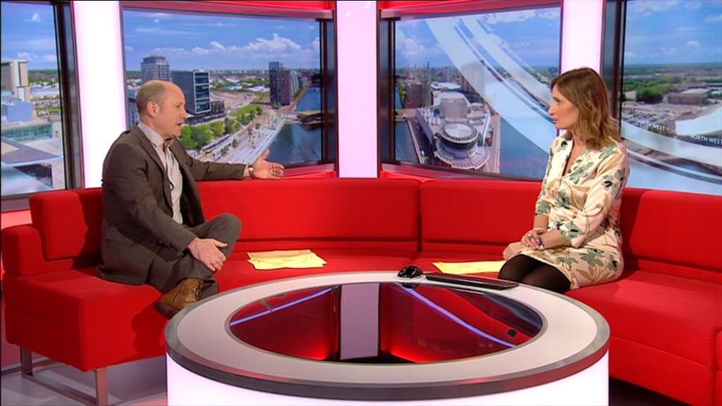 04.06 - 18.30.00 - BBC London News. The latest news, sport and weathe....ts_snapshot_13.28.113