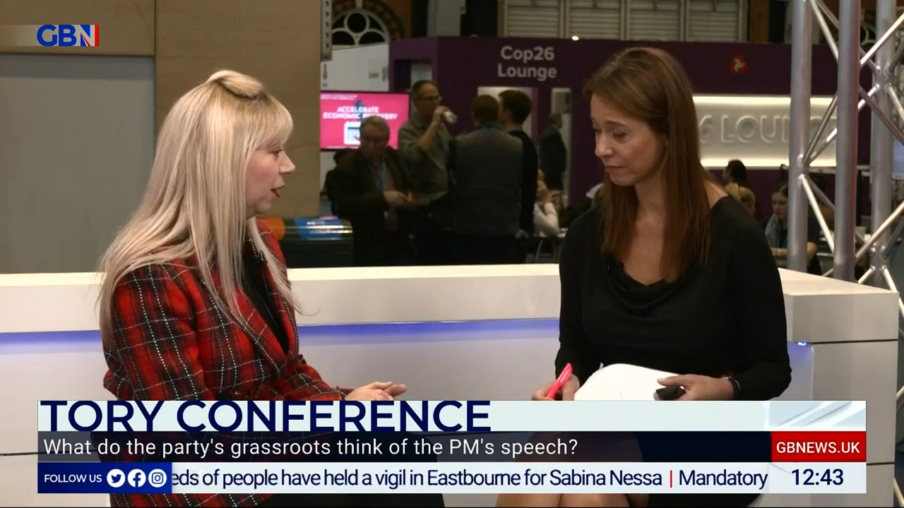 10.06 - 12.00.00 - The Briefing Lunchtime with Gloria De Piero. Your ....ts_snapshot_44.36.399