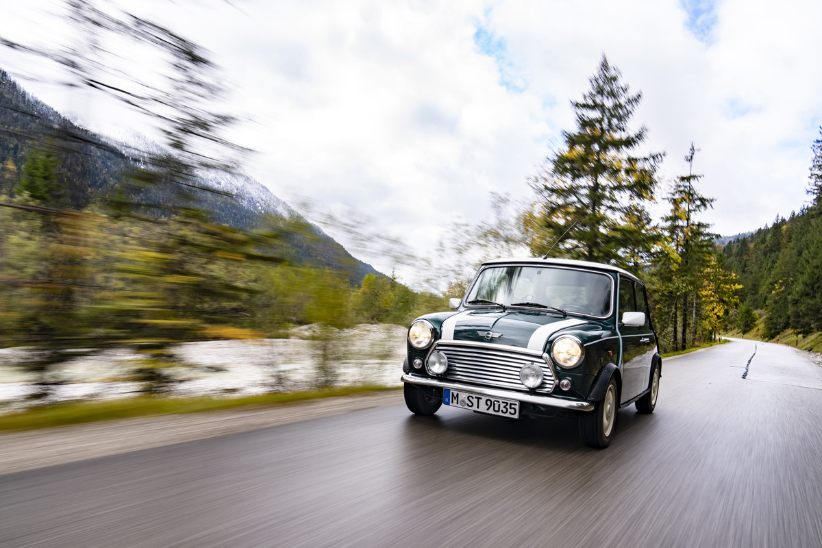 P90442241_highRes_mini-cooper-mk-vii-1