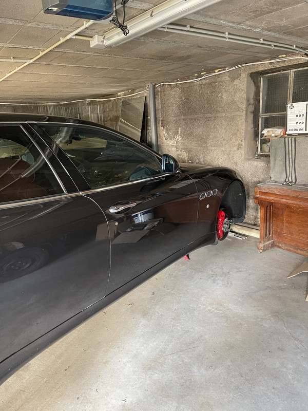 0406DEB8-E8B4-4E0C-9E09-7F1CE0BABEDB