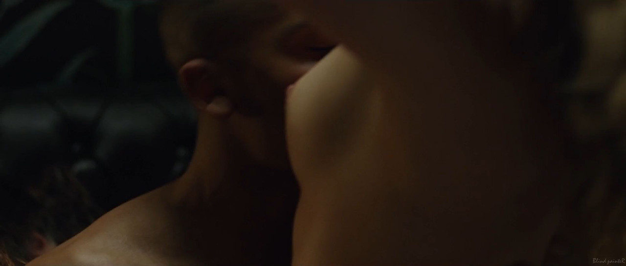 Last Night in Paris (2016) - HD1080p - Ava de La