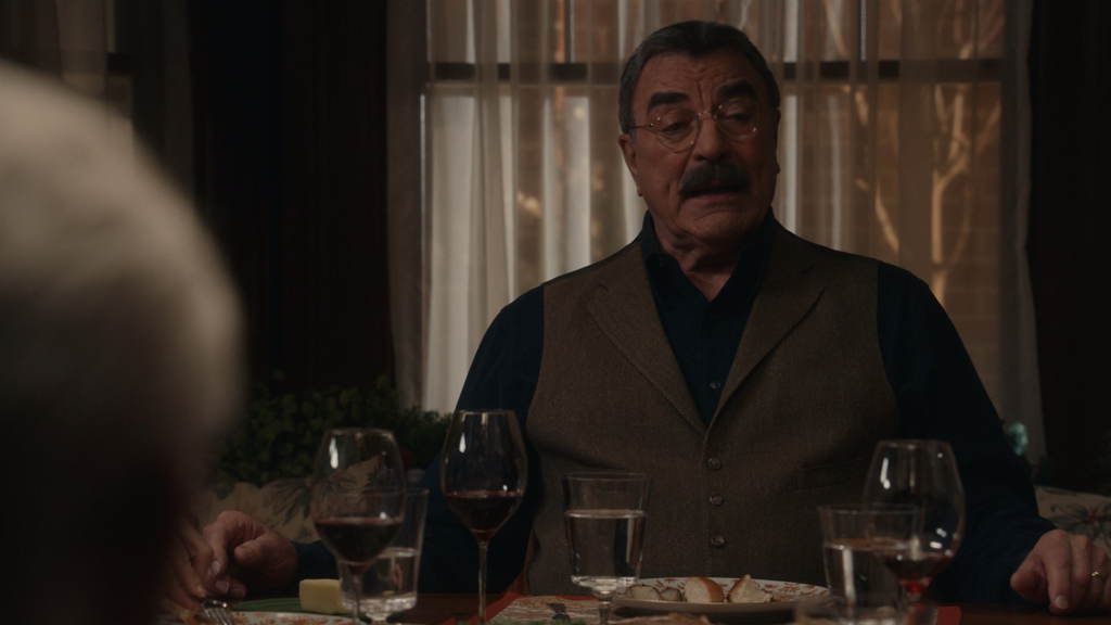blue-bloods-s12e19-1080p-web-h264-cakes-mkv8.png