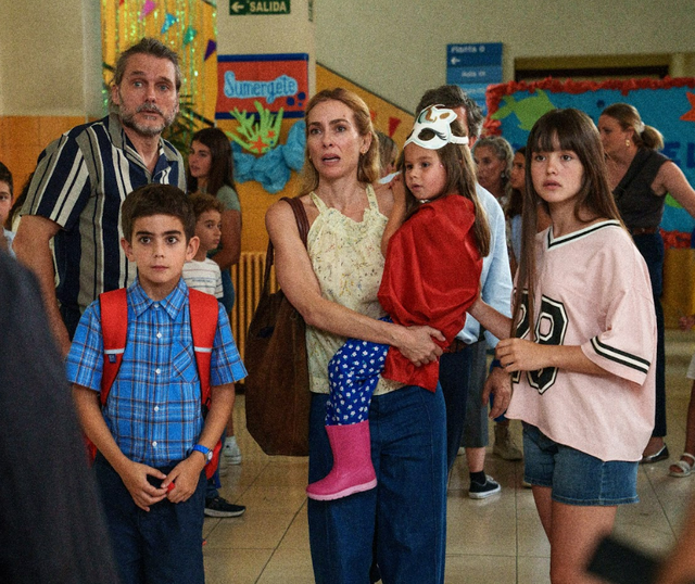 LA PELÍCULA “TRES DE MÁS” EN RODAJE CON KIRA MIRÓ, SALVA REINA Y LUNA FULGENCIO