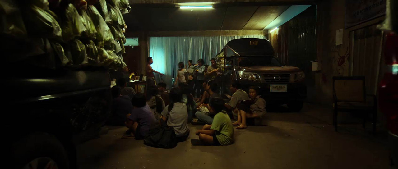 Bangkok Breaking: Heaven and Hell 2024 WebRip [Hindi + English] 480p, 720p ESub Screenshot