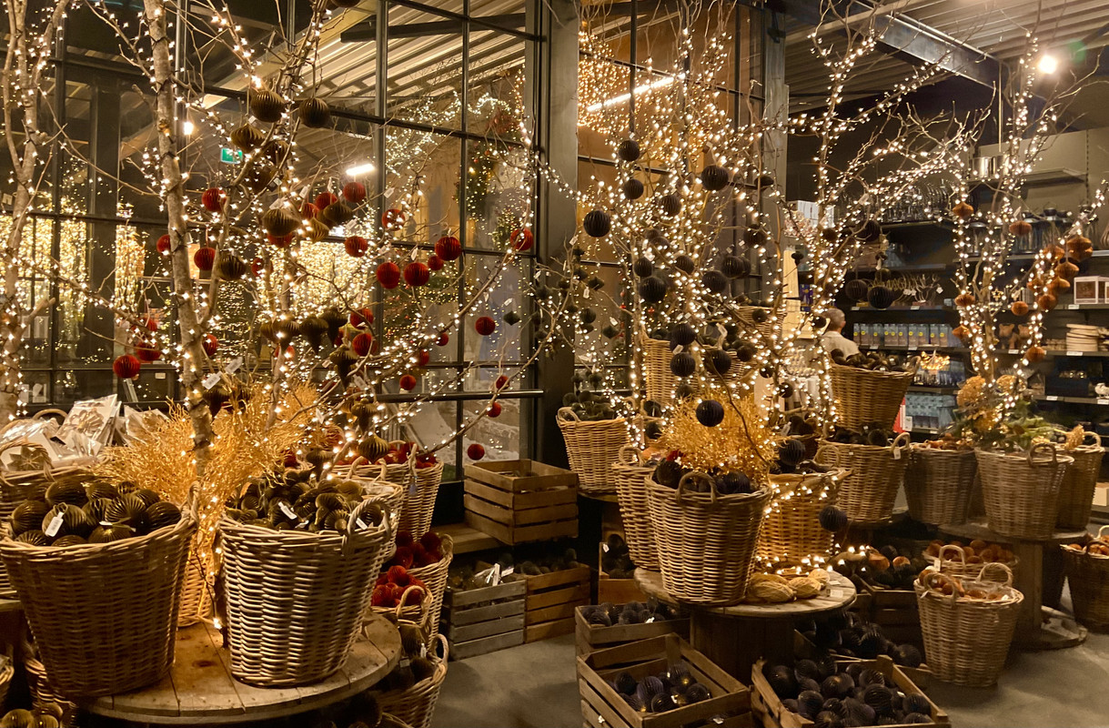 C5A42109-6C75-4715-A275-7C53C575B7CA