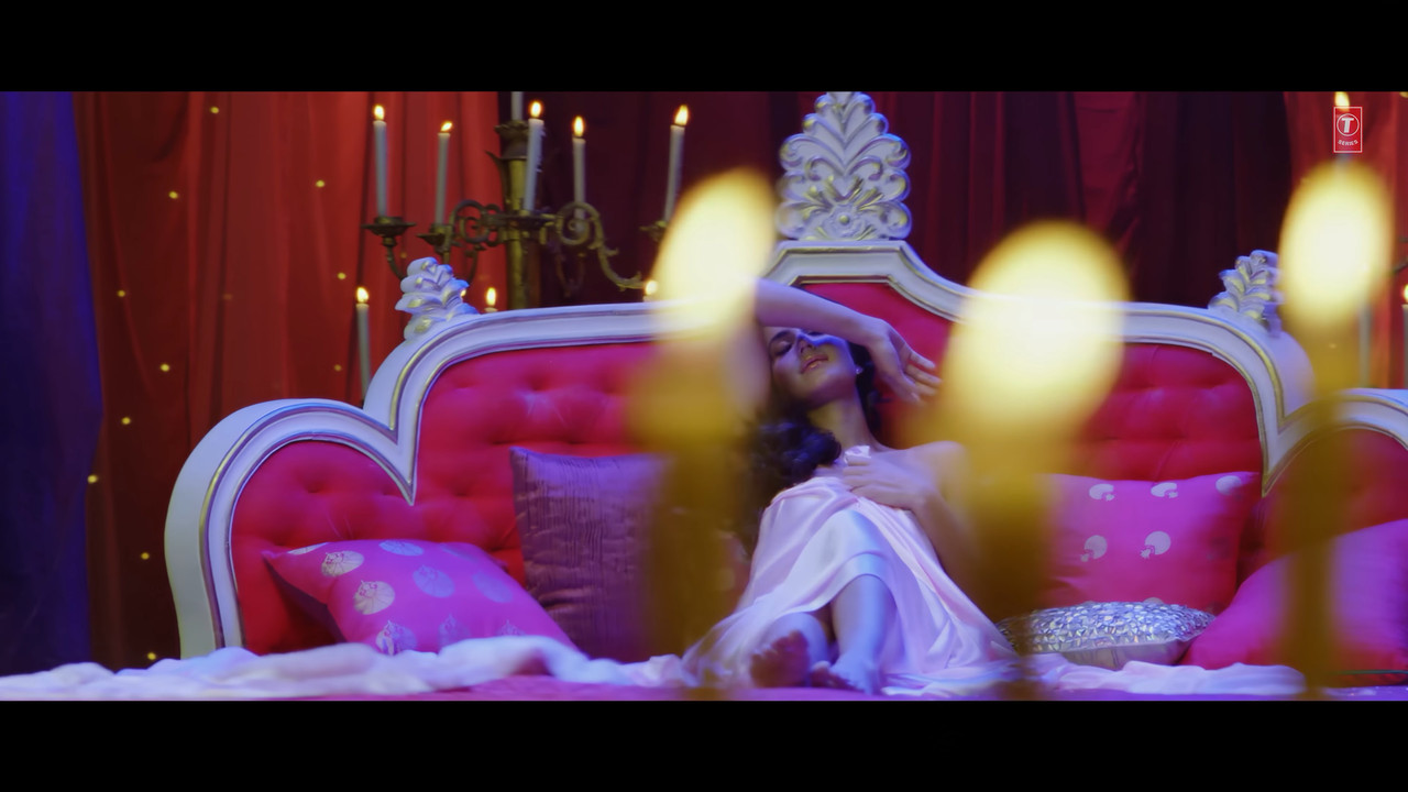 Sheila Ki Jawani Video Song Sunidhi Chauhan Vishal Dadlani Tees Maar Khan Akshay Katrina19