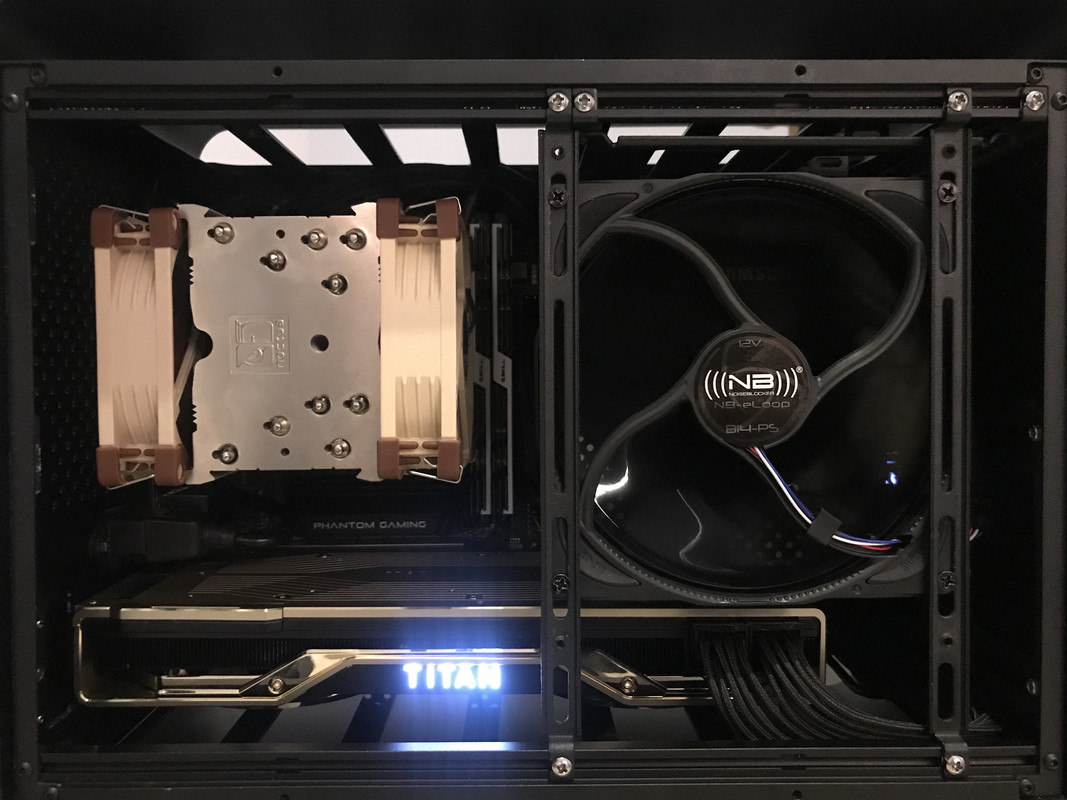 CEAEC571-0322-4552-83F2-3294981BDD67