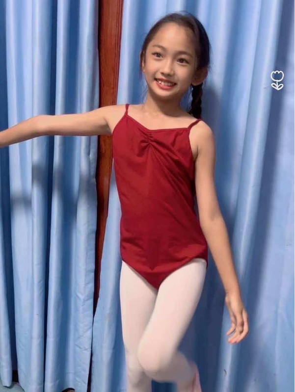 小林允爱舞蹈,dianziqin52077..,小林允舞蹈,ロリータ,Lolita,萝莉塔,炉利,Loli,萝莉,亜炉,華炉,少女,甜妹,白タイツ,白絲,White Tights,白丝