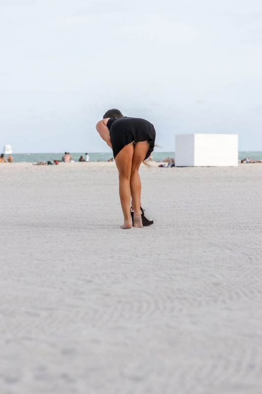 Claudia-Romani-UpskirtSTARS.com-4-1- (12)