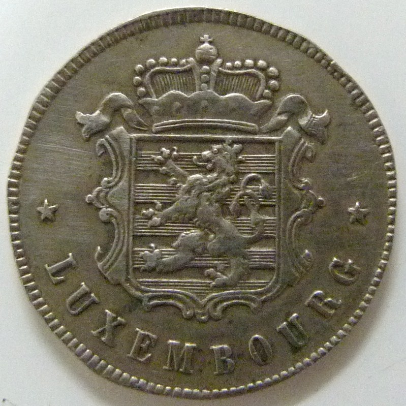 Entre Guerra y Guerra. 25 Céntimos de franco. Luxemburgo (1927) LUX-25-C-ntimos-Franco-1927-anv