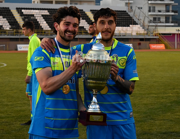 , &Tau;&epsilon;&lambda;&iota;&kappa;ό&sigmaf; &Kappa;&upsilon;&pi;έ&lambda;&lambda;&omicron;&upsilon; &Mu;&epsilon;&sigma;&sigma;&eta;&nu;ί&alpha;&sigmaf;: &Phi;&omega;&tau;&omicron;&rho;&epsilon;&pi;&omicron;&rho;&tau;ά&zeta; &alpha;&pi;&omicron; &tau;&eta;&nu; &Pi;&alpha;&rho;&alpha;&lambda;ί&alpha;