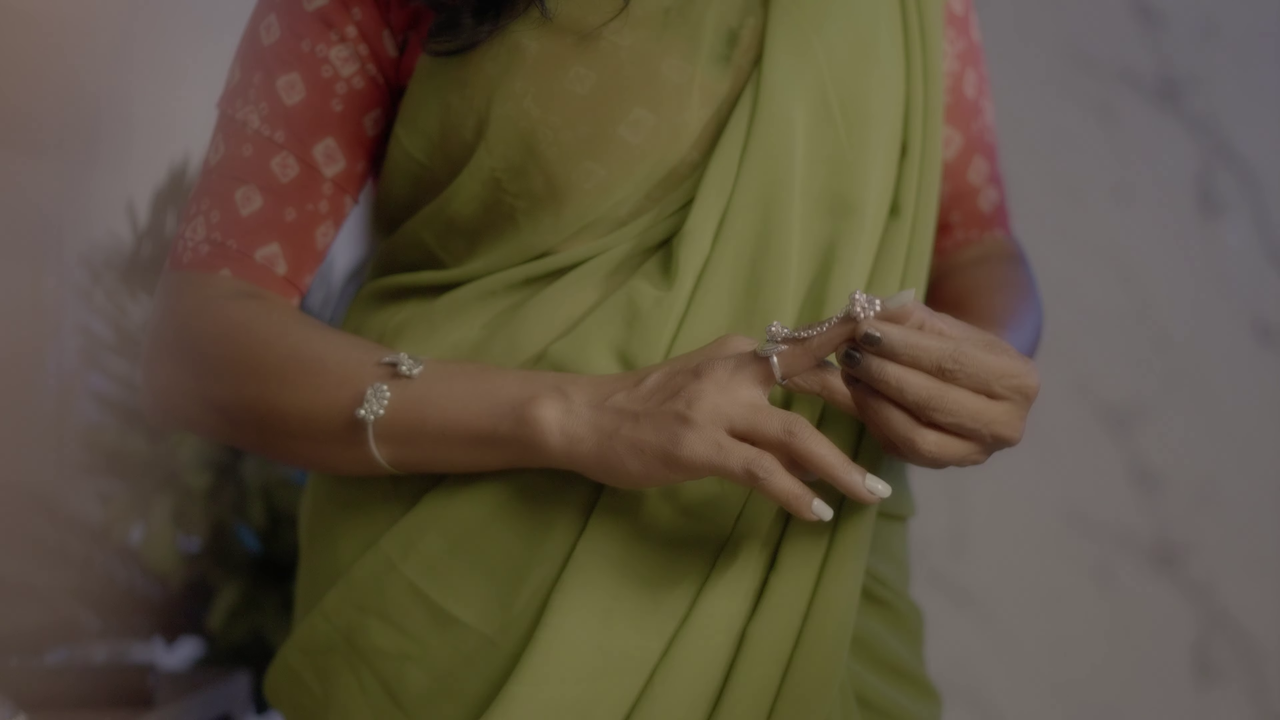 [Image: vlcsnap-2025-07-24-15h30m58s840.png]