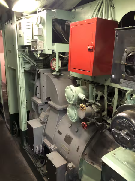 94-maneuvering-room-20.avif