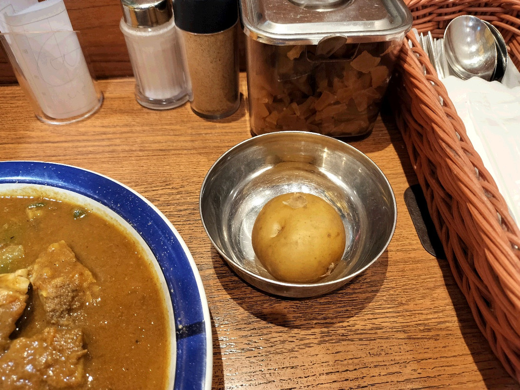 Potato with Chicketn Curry in Ethiopia, Akihabara