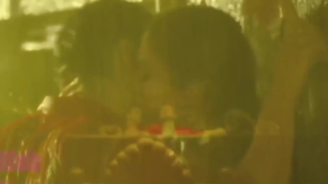 [Image: kisss-26.jpg]