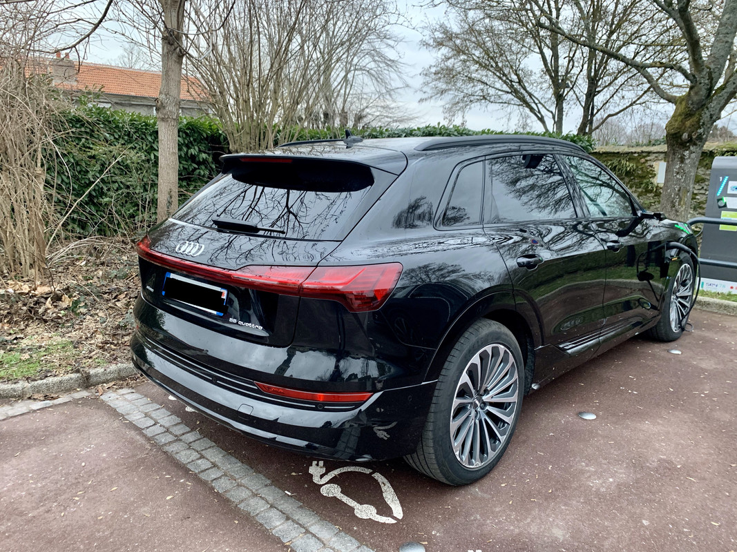 D8FEEE43-9914-44BD-9D4B-10114ECD0FDF_1_201_a