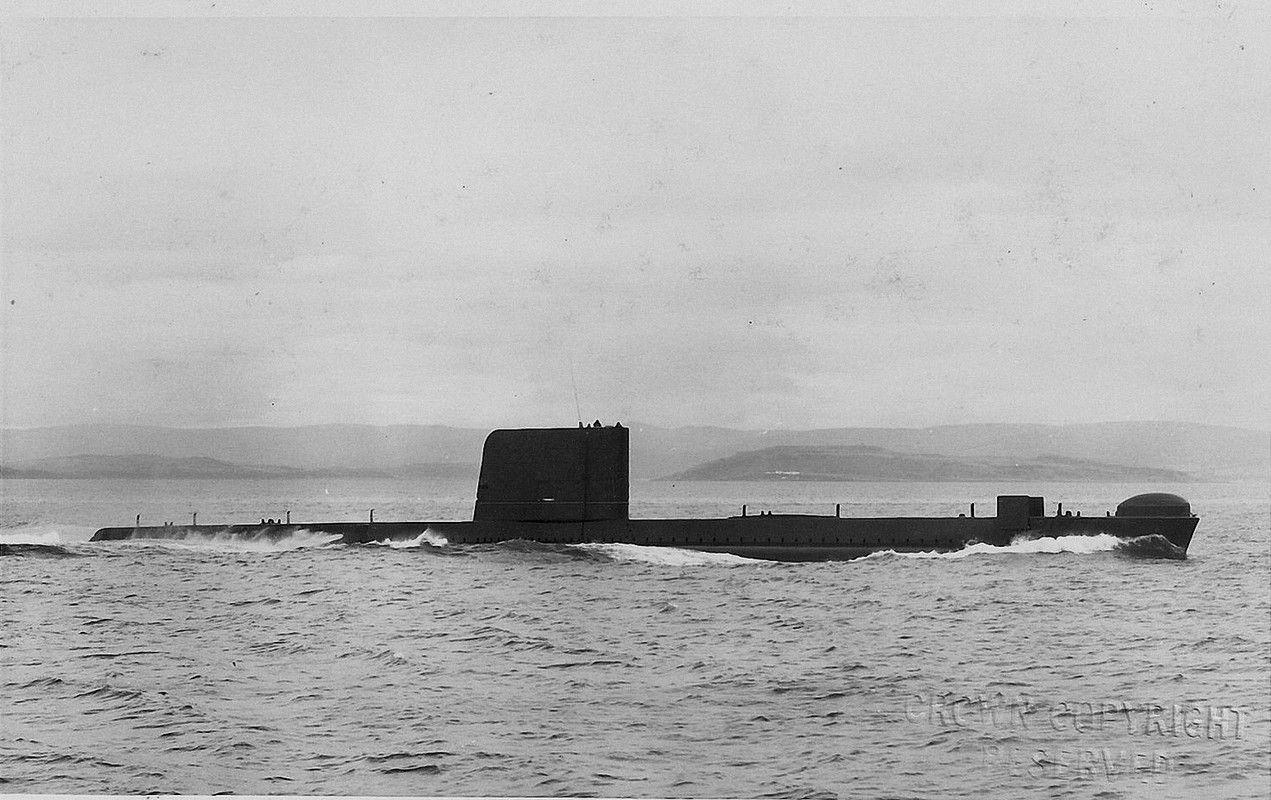 HMS Finwhale (S.05)-3