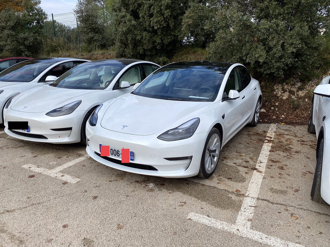 2C8DFF63-6133-4D1E-A376-299E57169CA5