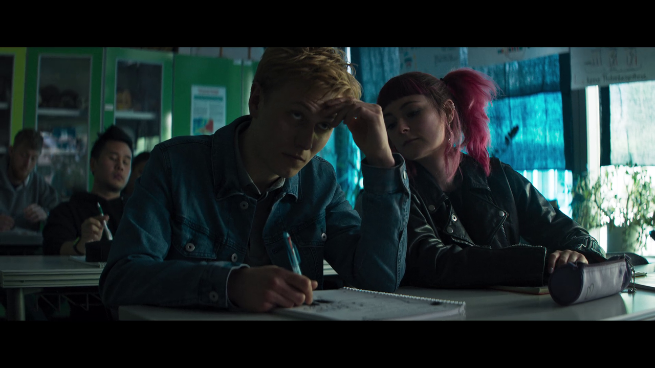 vlcsnap-2022-02-09-19h01m49s185