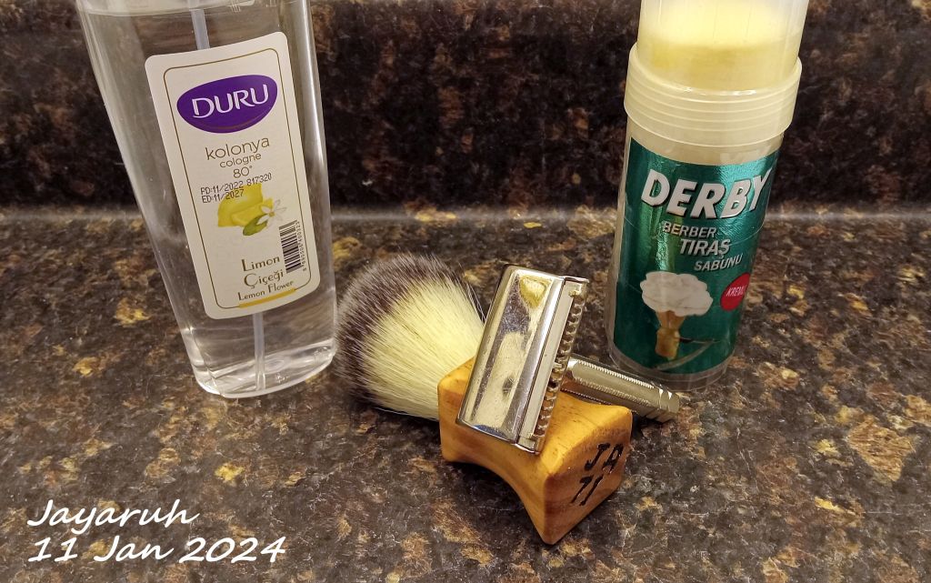 [Image: sos240111.jpg]