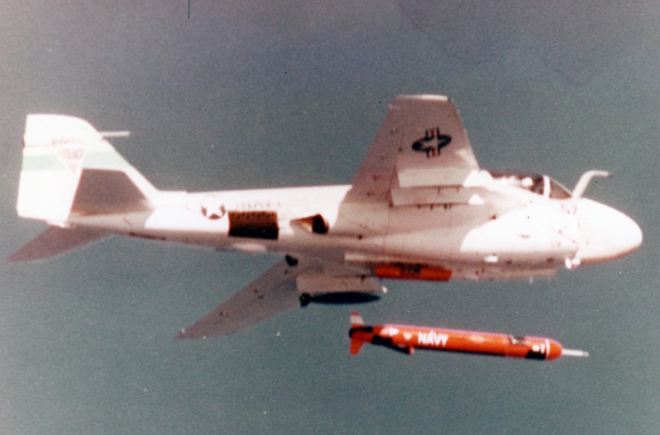 A-6.jpg