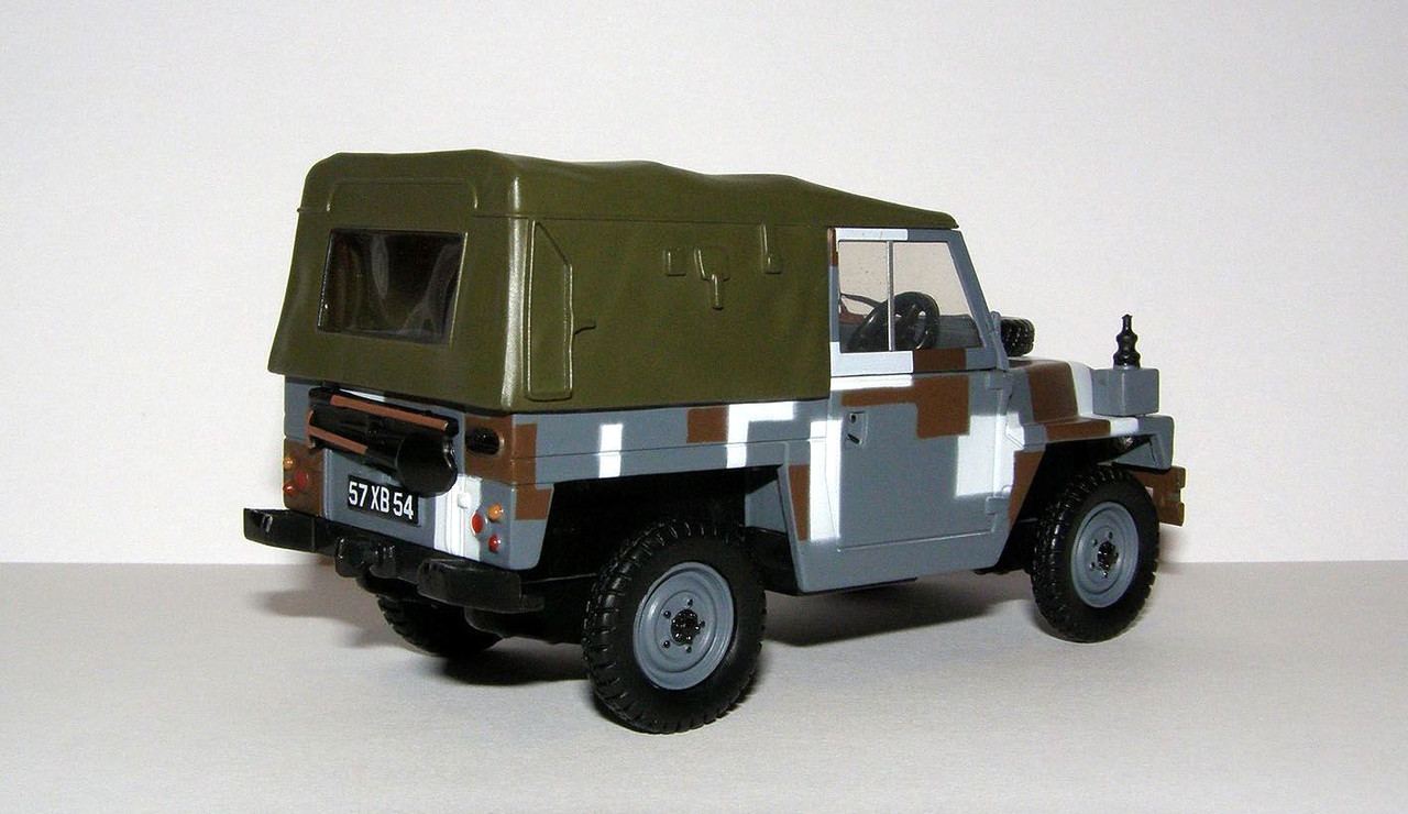 1972 Land Rover Series III 88 Lightweight (Oxford #43LRL004) 2