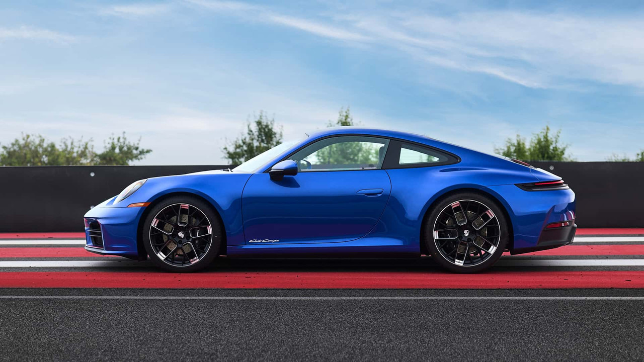 2026-porsche-911-carrera-t-club-coupe-1.jpg