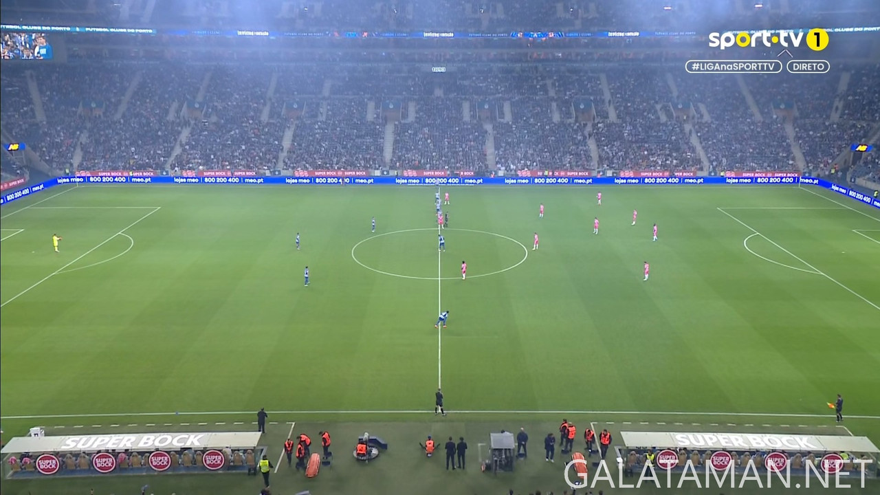 [Image: 11-03-21-15-01-SPORT-TV-1-FHD-FC-Porto-v...14-667.jpg]