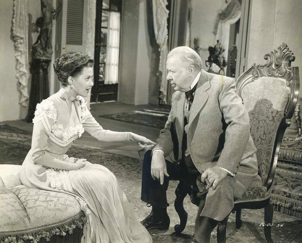 Yvonne_De_Carlo_c60