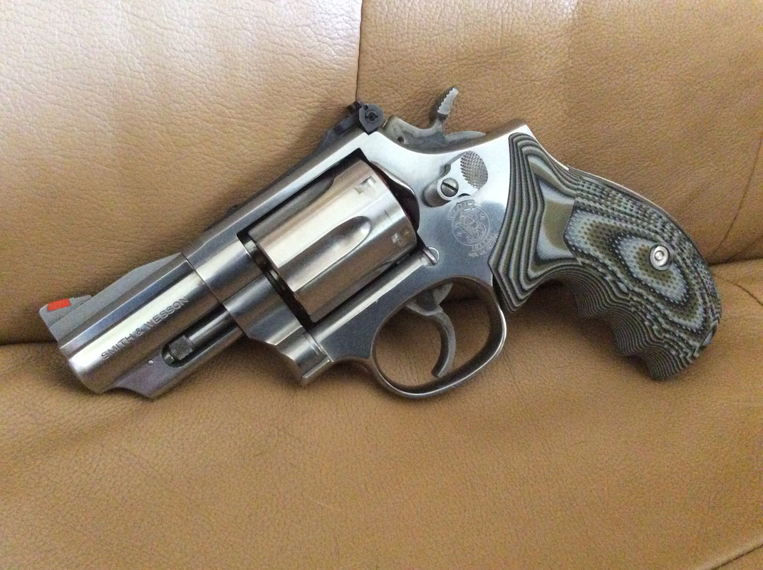 2FBFF594-04C3-4779-B589-93F5EB1981DC