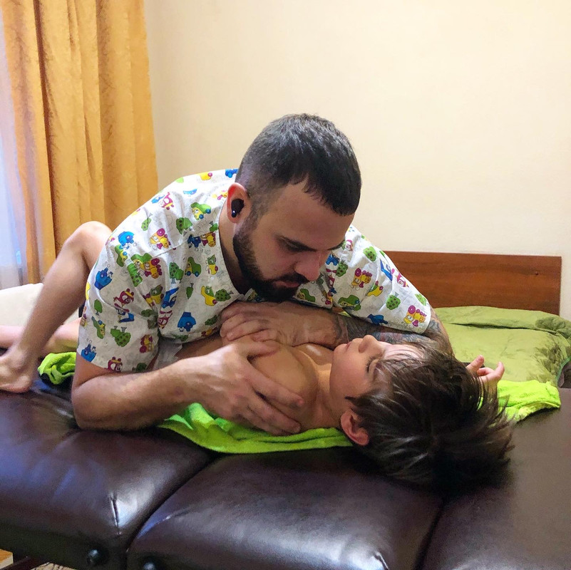 B7B61437-2B40-4935-8FD5-EC25F554598F