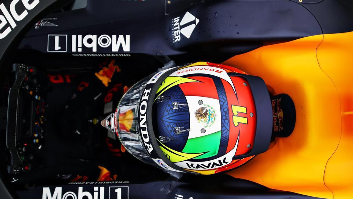 Checo Pérez: presume nuevo casco que usará en el Gran Premio de Miami