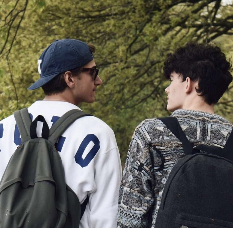 FB5ADDE2-A070-413B-9CF9-48C138BEC625