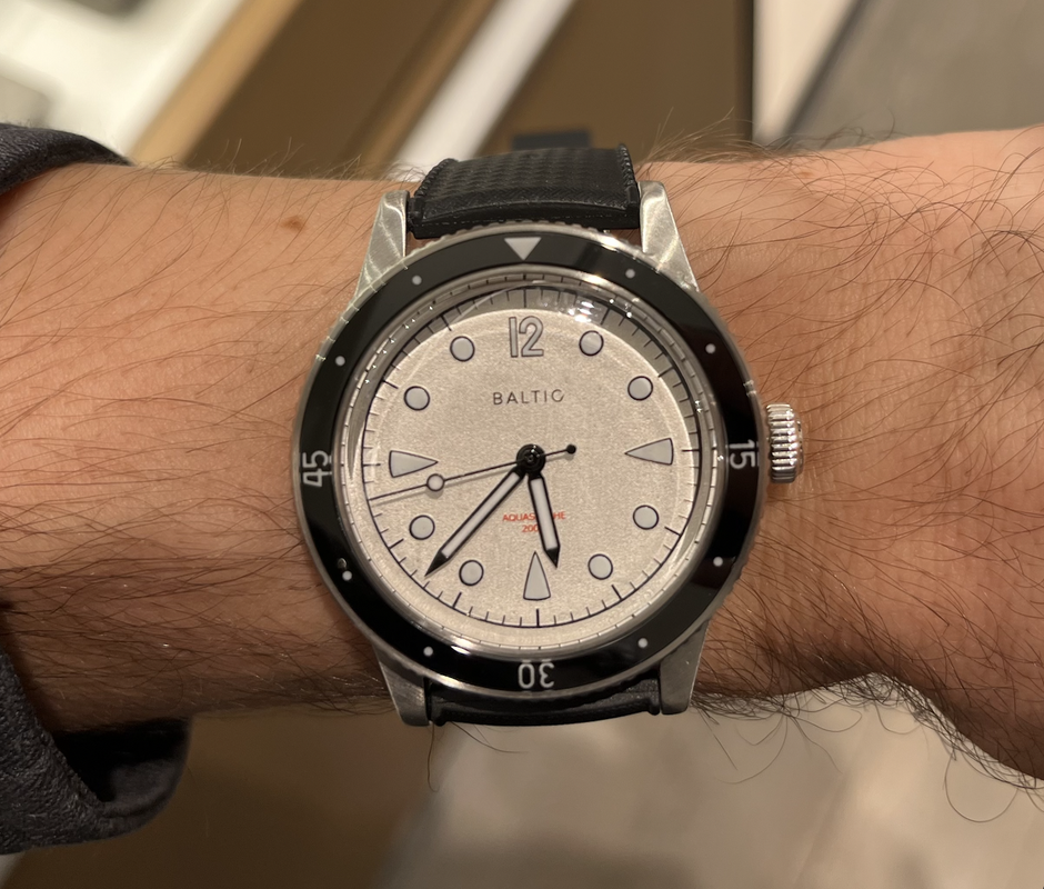 A la recherche d'une 2e montre auto : besoin de conseils - Page 4 Baltic-Aquascaphe-Blanc