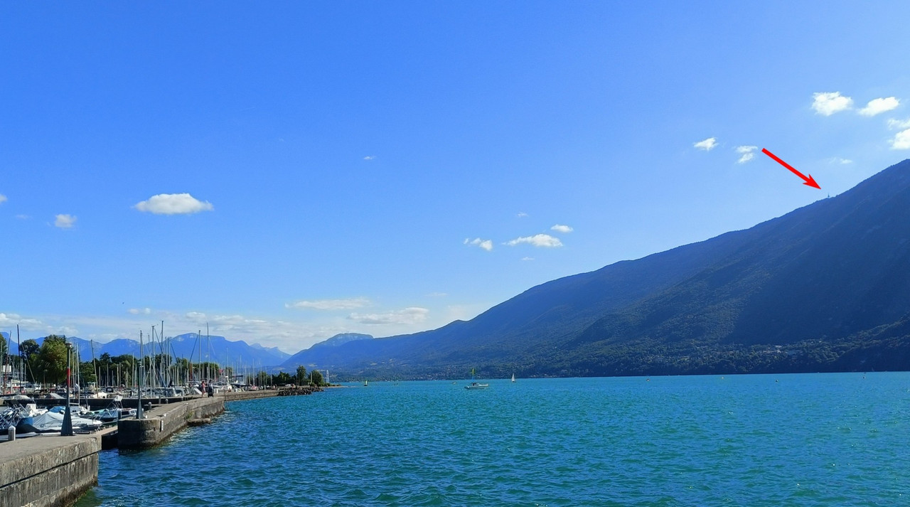 Mont chat and lake (Large)