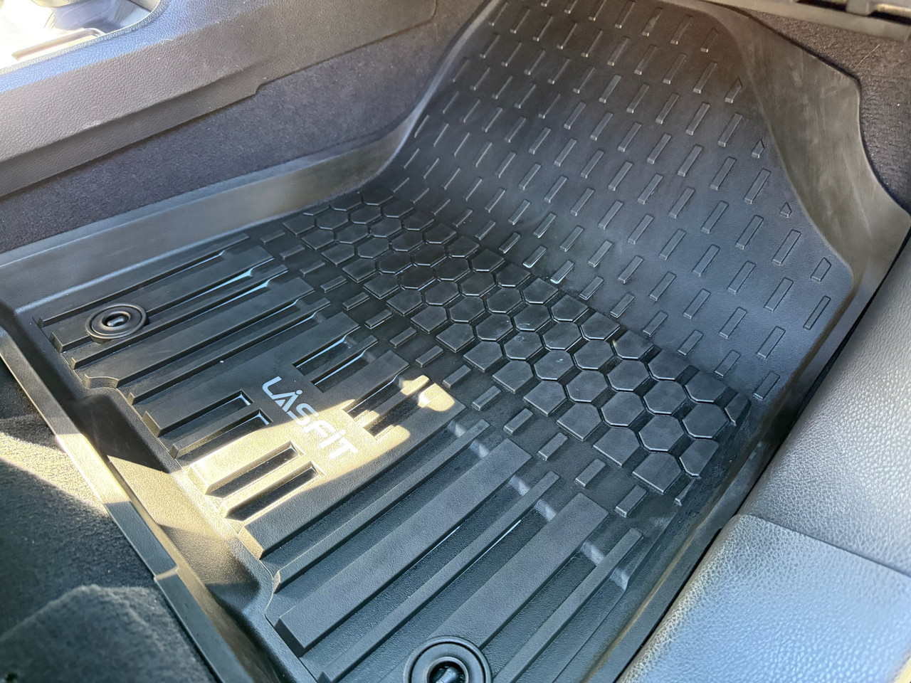 Vehicle thumbnail 16