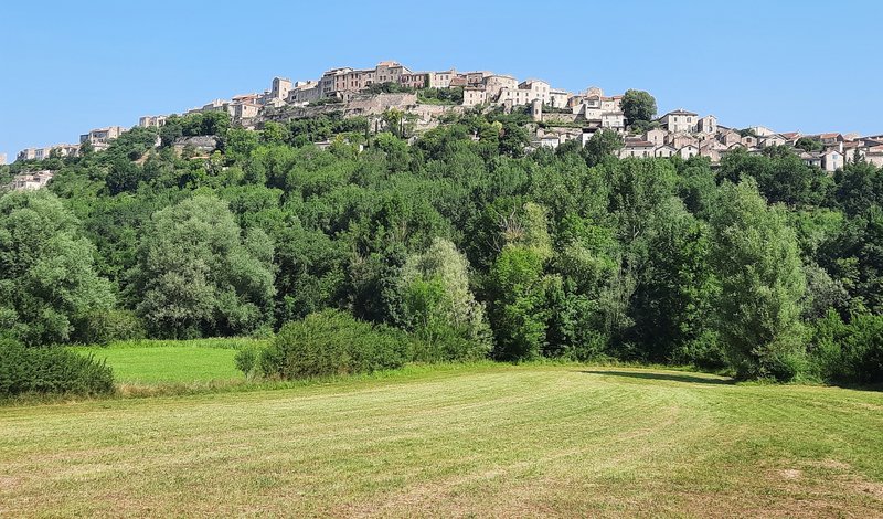 Día 4. Cordes-sur-Ciel. Conques - Occitania: 9 días recorriendo los pueblos más emblemáticos. (1)