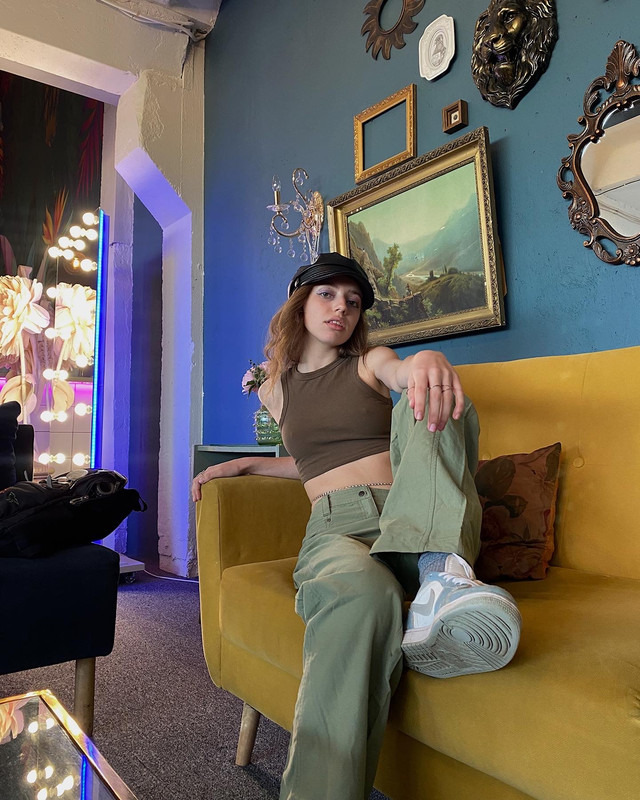 1D84976F-7C95-4450-9E83-5D7E74085241