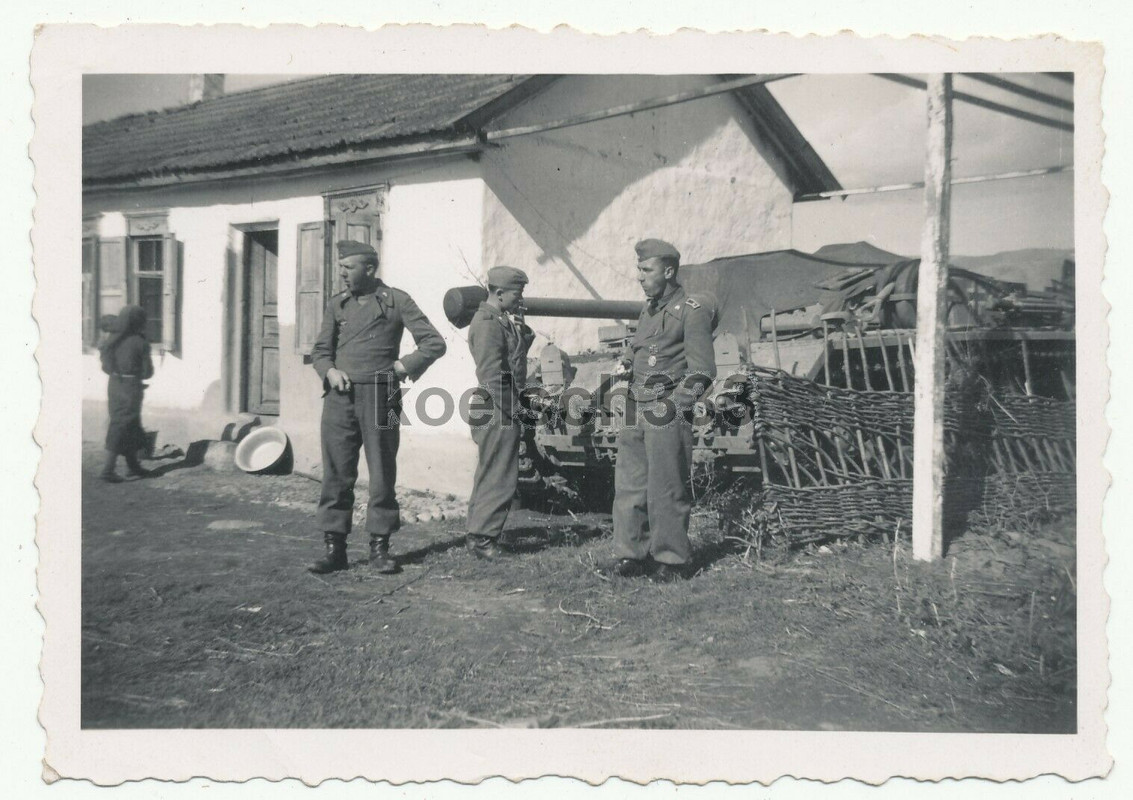 Foto Sturmgeschütz Abt. 203 Panzermänner Langrohr StuG Panzer Os
