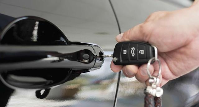 Urgent Help for Drivers: Car Unlocking and Key Recovery