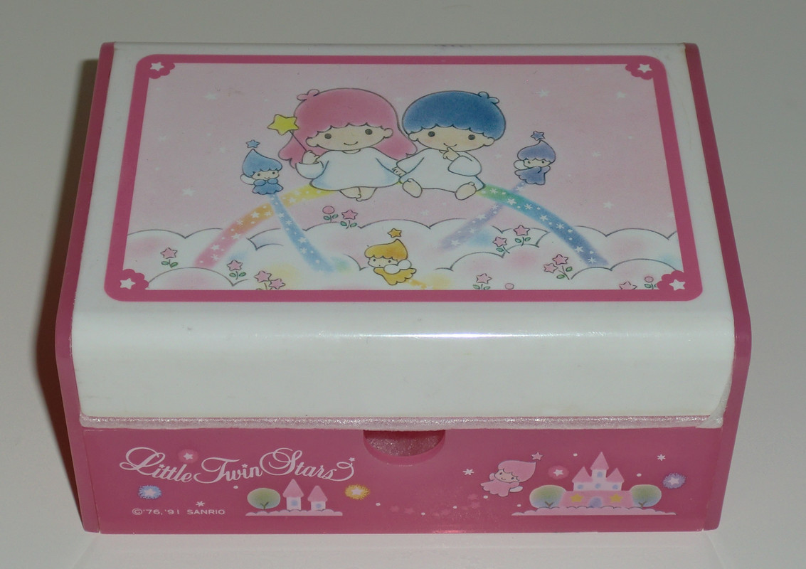 Little-Twin-Stars-Trinket-Case-1991-Japan-13x9-5x5-5-a