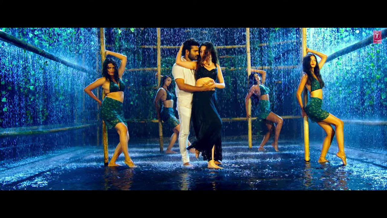 vlcsnap-2023-10-19-05h28m59s145