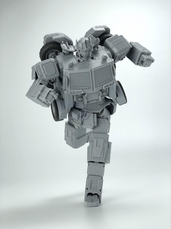 Fans-Hobby-MB-18-Energon-Optimus-Prime-04