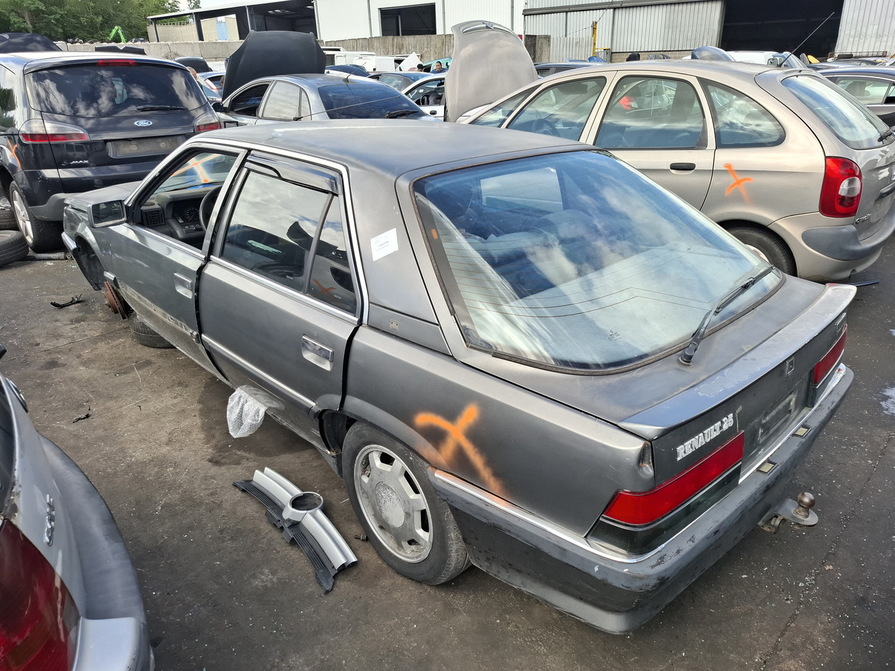 20260602 RENAULT 25 (3)